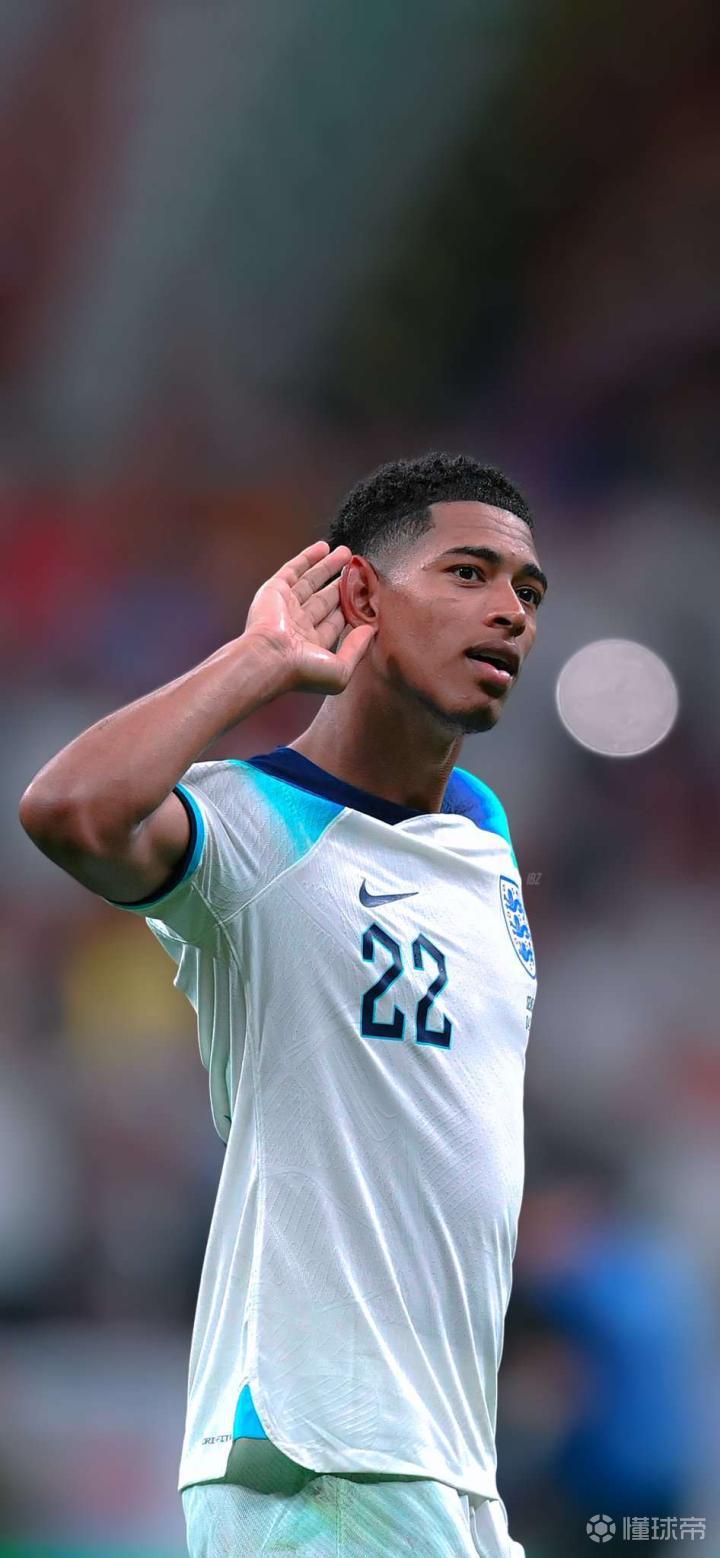 意甲俱乐部球衣胸前广告赞助费TOP10：米兰双雄3000万并列第1