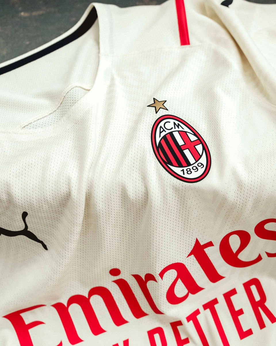 巴西上一次落位世界杯C组是2002年，近两届冠军都出自C组